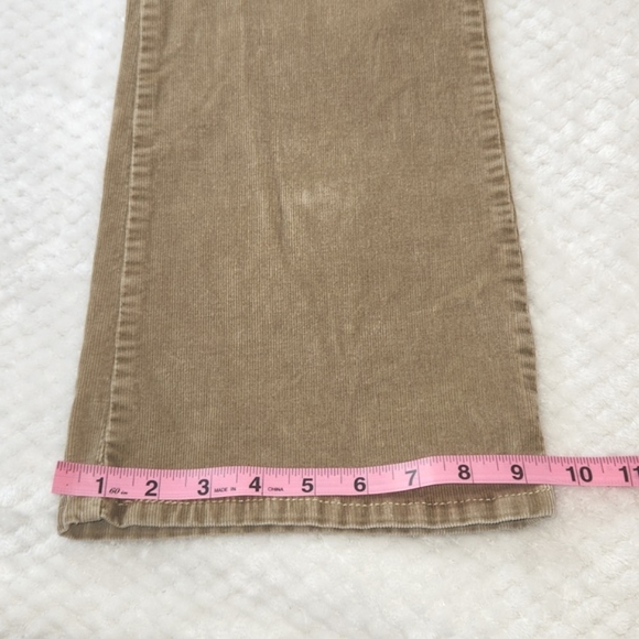 LEVIS WOMENS CORDUROY JEANS SLENDER BOOT CUT 526 - Picture 13 of 13
